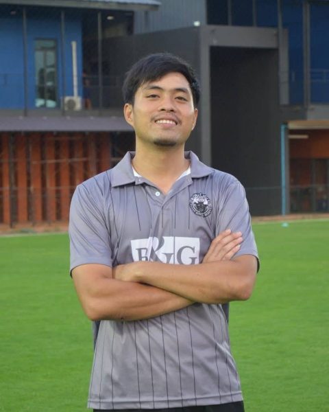 โค้ชบอส โค้ชสอนฟุตบอลที่ korat rising academy และ korat bull ตำแหน่งผู้รักษาประตู